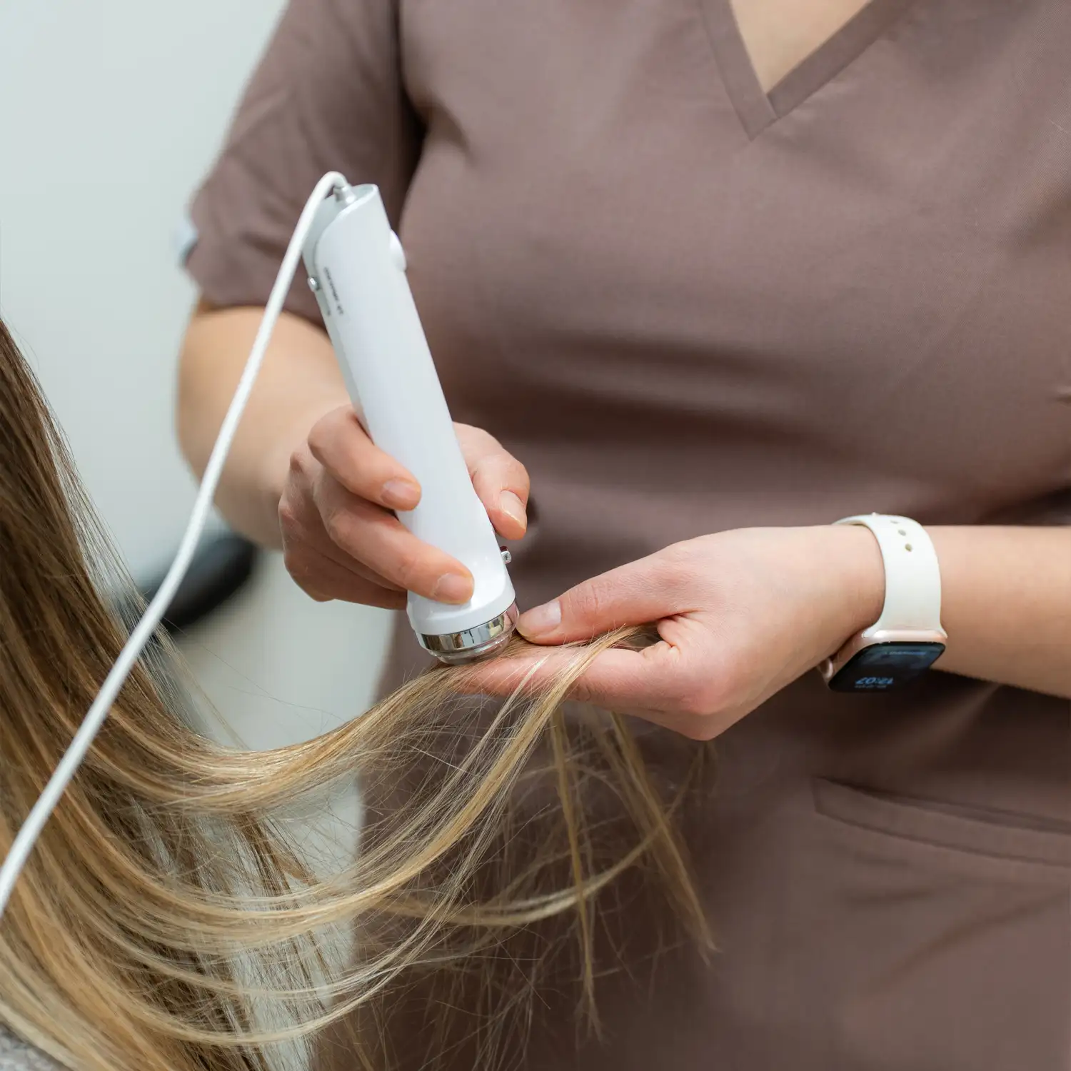 trycholog-warszawa-mokotow-konsultacja-trychologiczna-warszawa-skinline-clinic